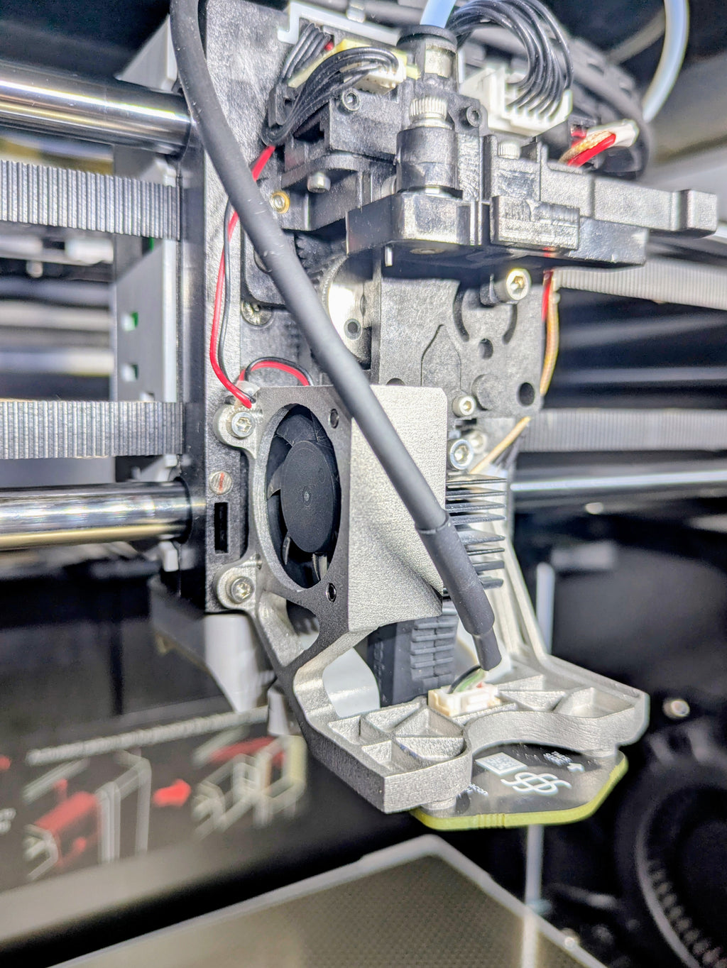 Qidi Plus4 SLM Beacon and Fan Mount